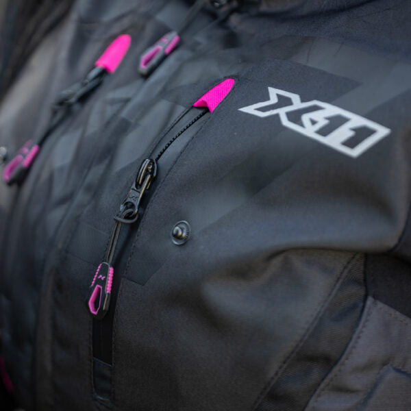  Jaqueta X11 Iron 3 Sporadic Feminina Rosa/Roxo M Detalhes