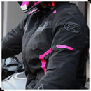 Jaqueta X11 ONE Sport Feminina Preto/Rosa M - Detalhe Lateral
